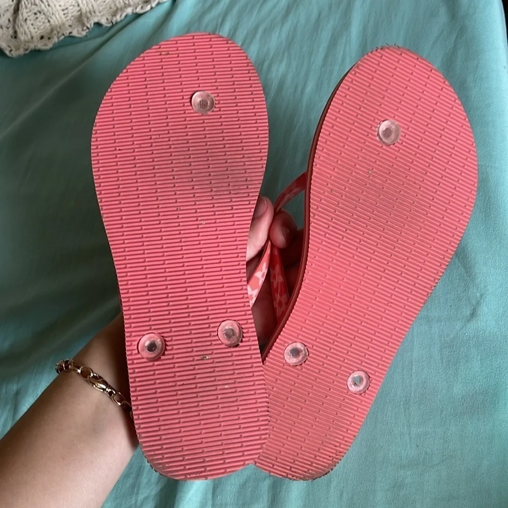 VERA BRADLEY Flip Flops
